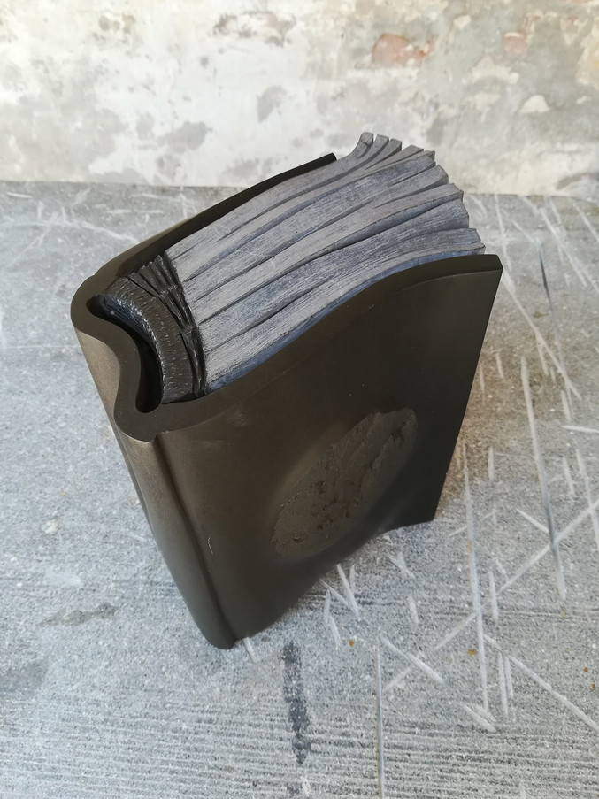 Isidre Tolosa | Old Black Book Isidre Tolosa | Old Black Book