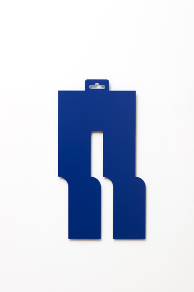 Mariano Pascual | Flat Containers Blue
