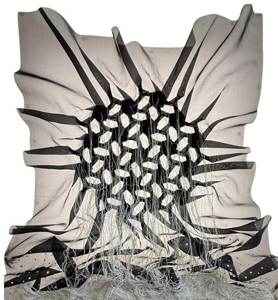 Pierre Louis Geldenhuys | La oscuridad del desierto Pierre Louis Geldenhuys | La oscuridad del desierto