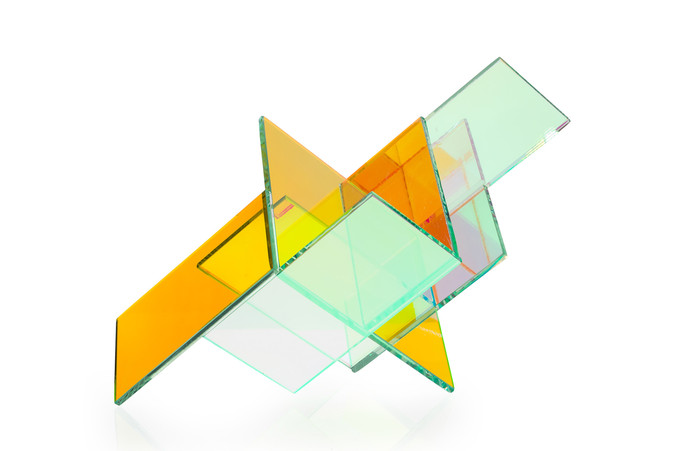 Estudio Mario Valdés | Symmetría Dichroica 4 “Ying”